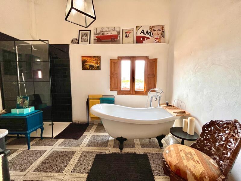 3 chambre Auberge à vendre