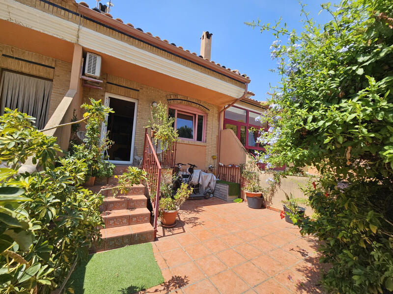 4 soveværelse Byhus til salg