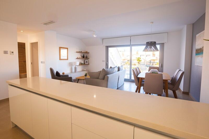 2 bedroom Townhouse for sale