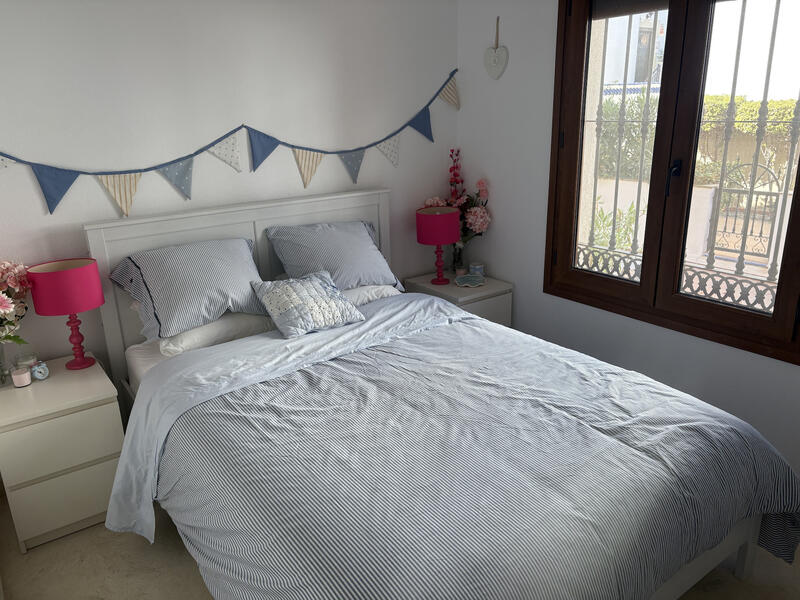 2 Cuarto Adosado en venta