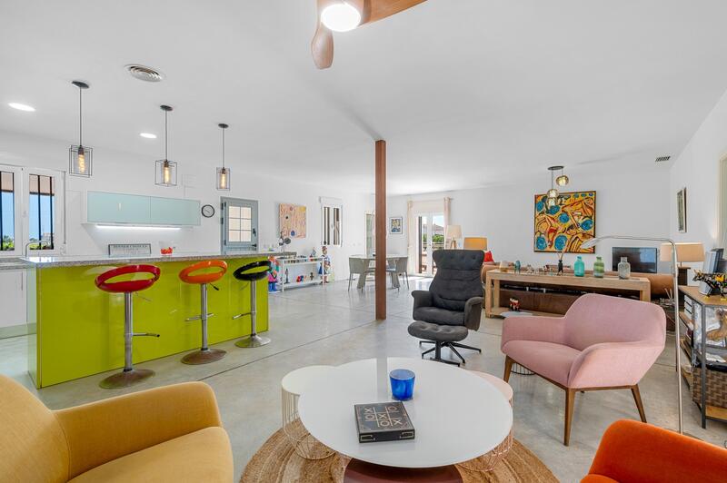 5 Schlafzimmer Landhaus zu verkaufen