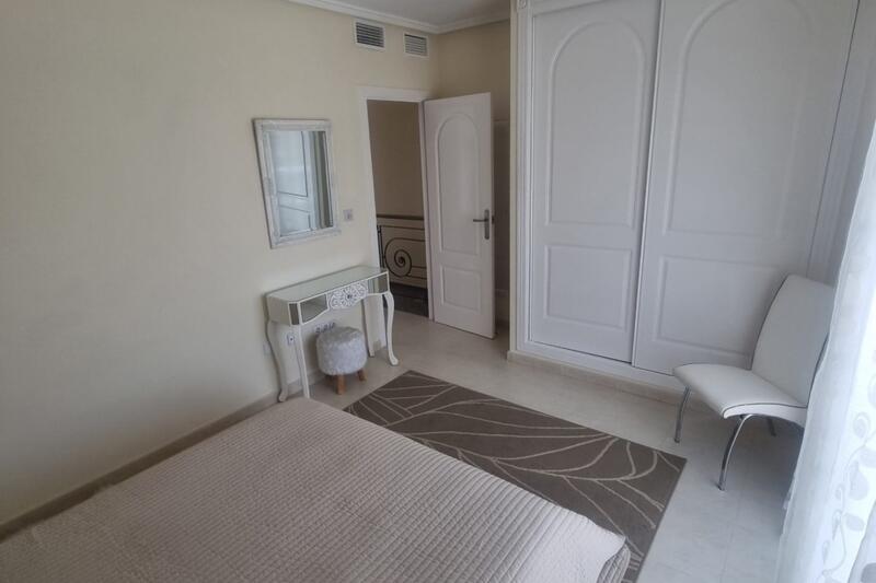 2 Cuarto Villa en venta