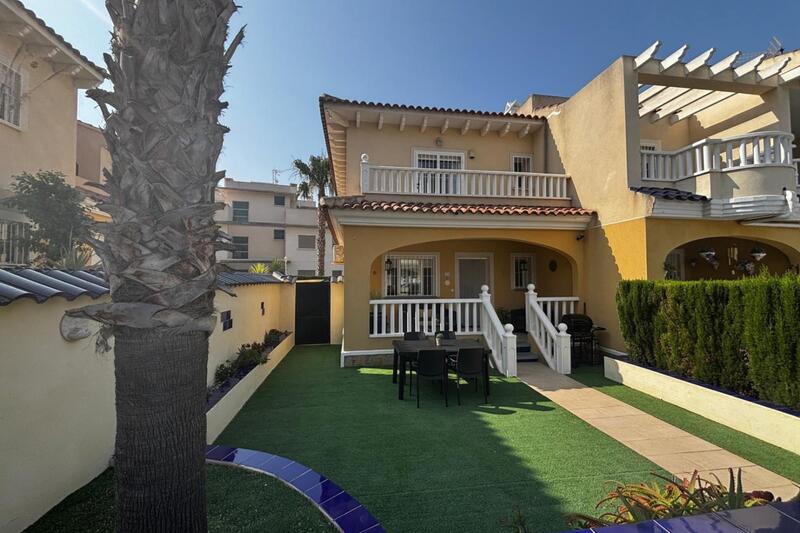 2 Cuarto Villa en venta