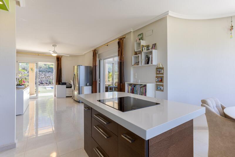 3 bedroom Country House for sale 3 bedroom Country House for sale