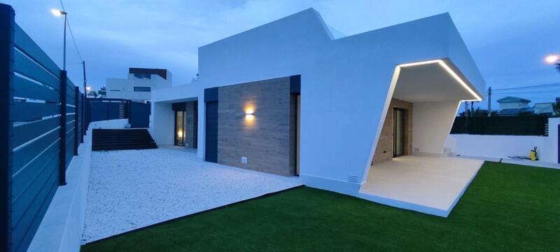 3 Cuarto Villa en venta