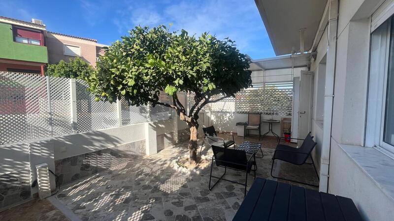 5 Schlafzimmer Stadthaus zu verkaufen