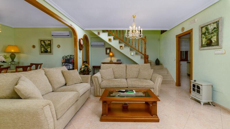 2 Schlafzimmer Villa zu verkaufen