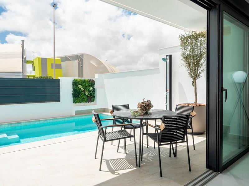 3 slaapkamer Villa Te koop 3 slaapkamer Villa Te koop