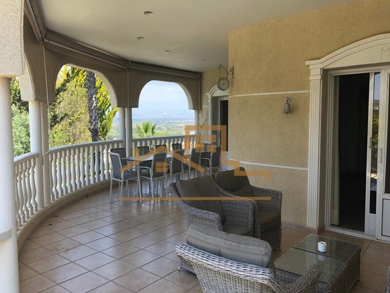 7 soverom Villa til salgs