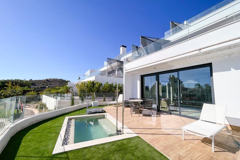 3 bedroom Apartment for sale