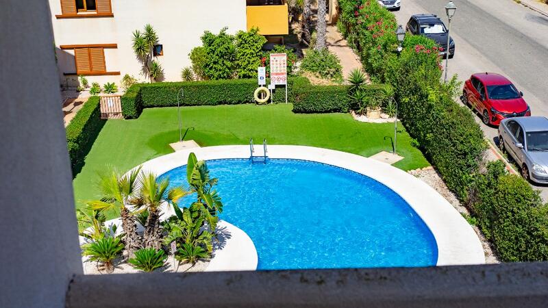 2 bedroom Apartment for sale