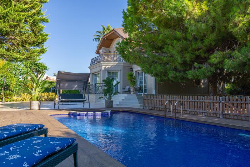 5 soveværelse Villa til salg 5 soveværelse Villa til salg