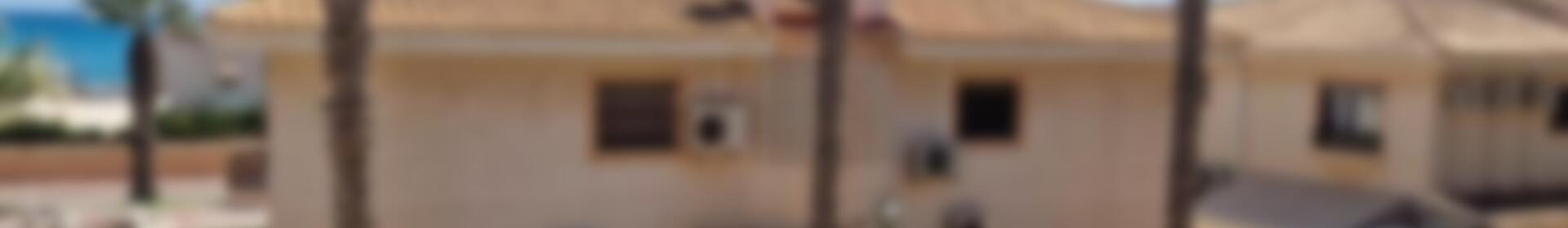 3 slaapkamer Gezinswoning Te koop