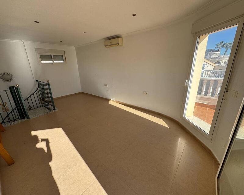 4 Schlafzimmer Villa zu verkaufen