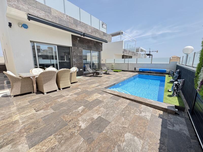 4 bedroom Villa for sale