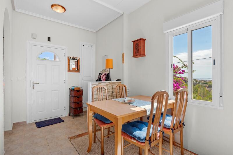 2 bedroom Townhouse for sale 2 bedroom Townhouse for sale