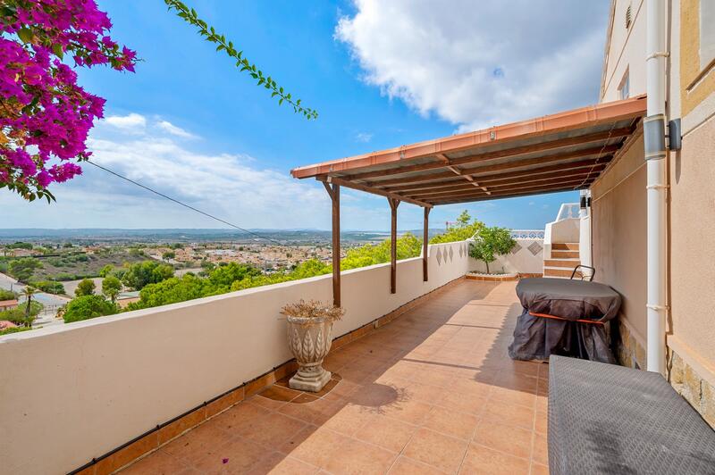 2 bedroom Townhouse for sale 2 bedroom Townhouse for sale