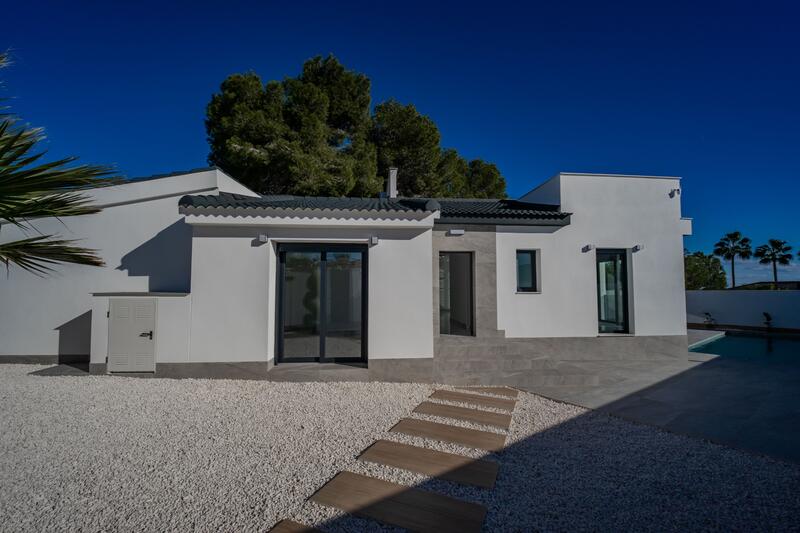 4 Cuarto Villa en venta