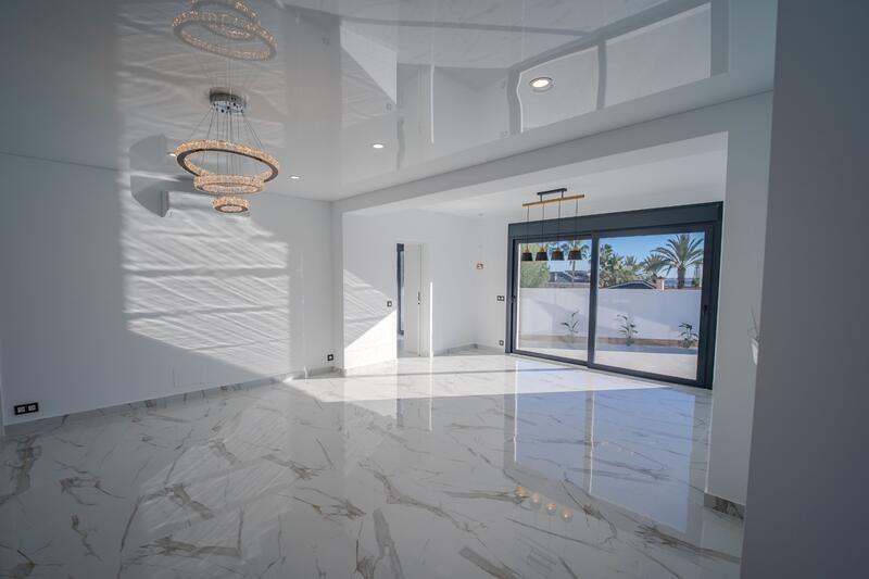 4 Cuarto Villa en venta