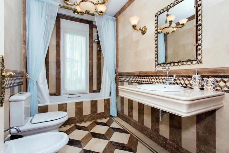 6 bedroom Villa for sale 6 bedroom Villa for sale