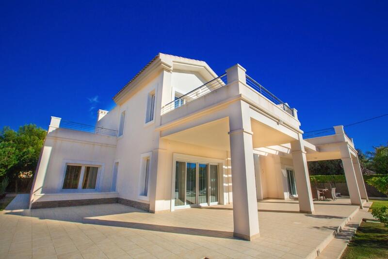 4 bedroom Villa for sale