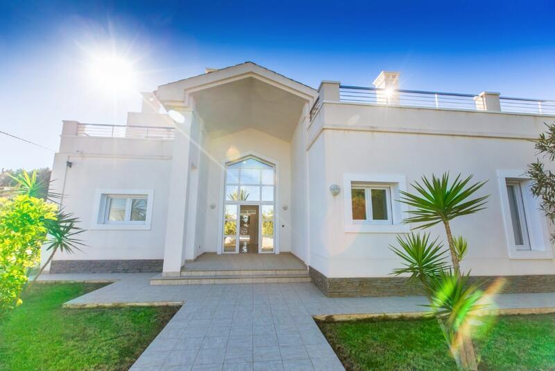 4 bedroom Villa for sale