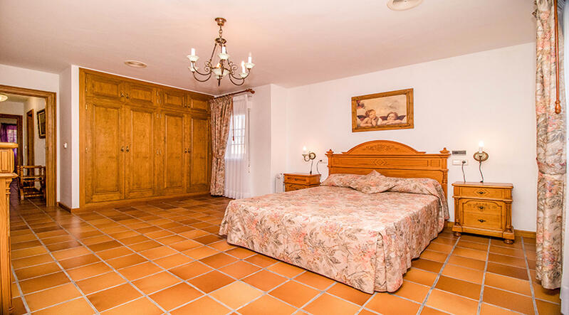 4 slaapkamer Villa Te koop