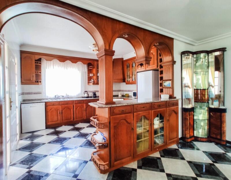 5 спальная комната вилла продается 5 спальная комната вилла продается