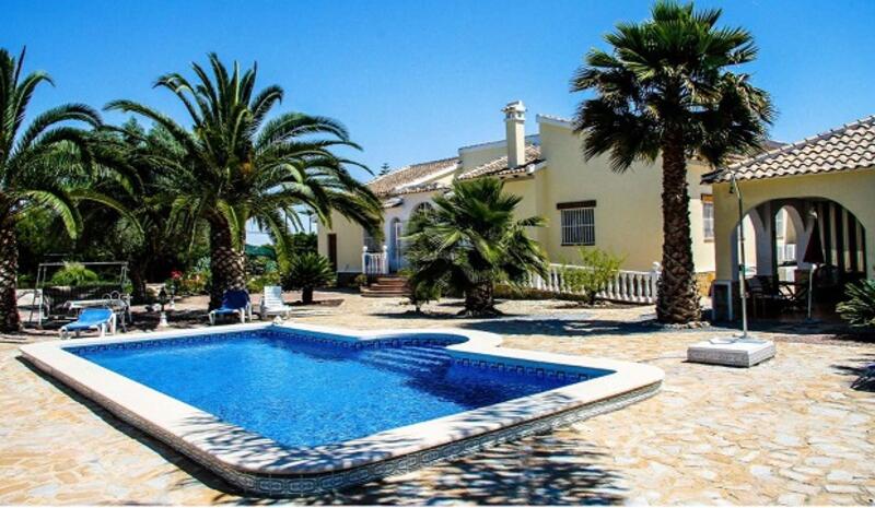 Country House for sale in Daya Vieja, Alicante