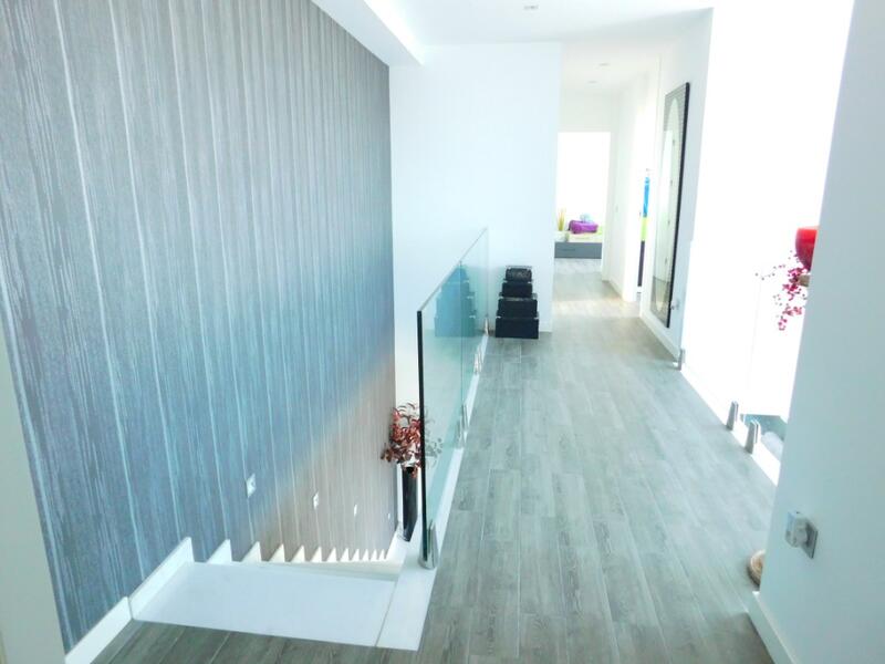 3 slaapkamer Villa Te koop 3 slaapkamer Villa Te koop