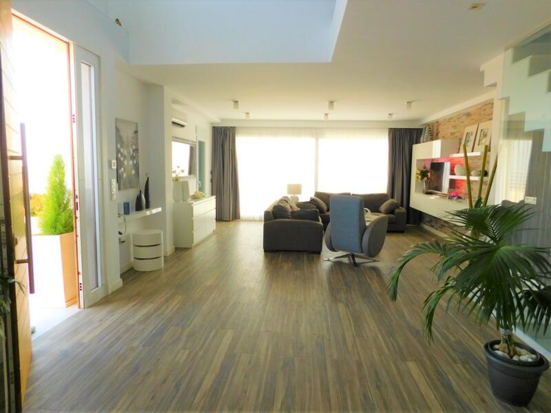 3 slaapkamer Villa Te koop 3 slaapkamer Villa Te koop