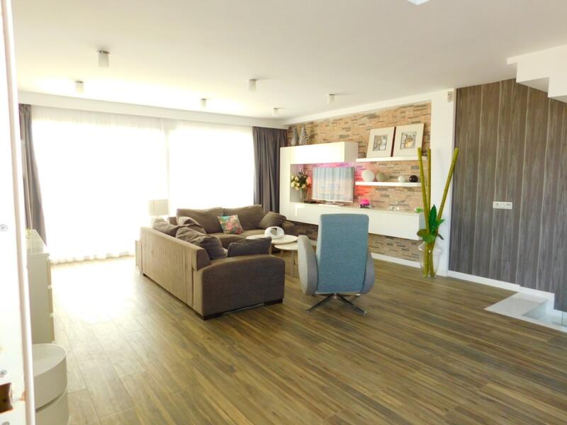 3 slaapkamer Villa Te koop 3 slaapkamer Villa Te koop