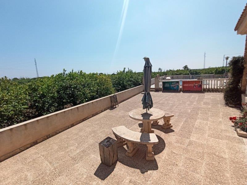 6 bedroom Country House for sale