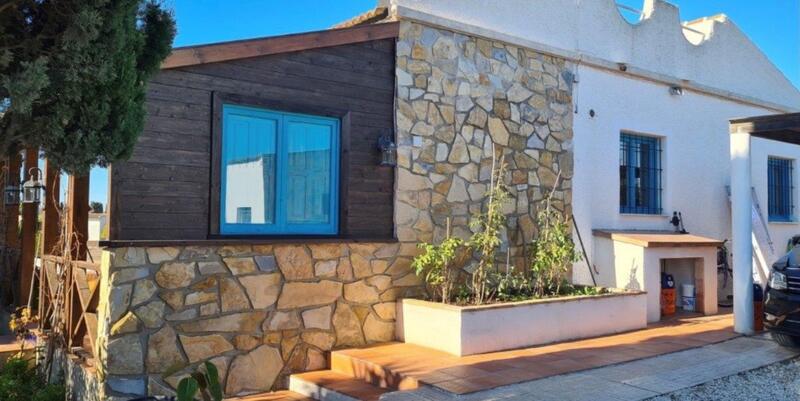 2 bedroom Country House for sale 2 bedroom Country House for sale