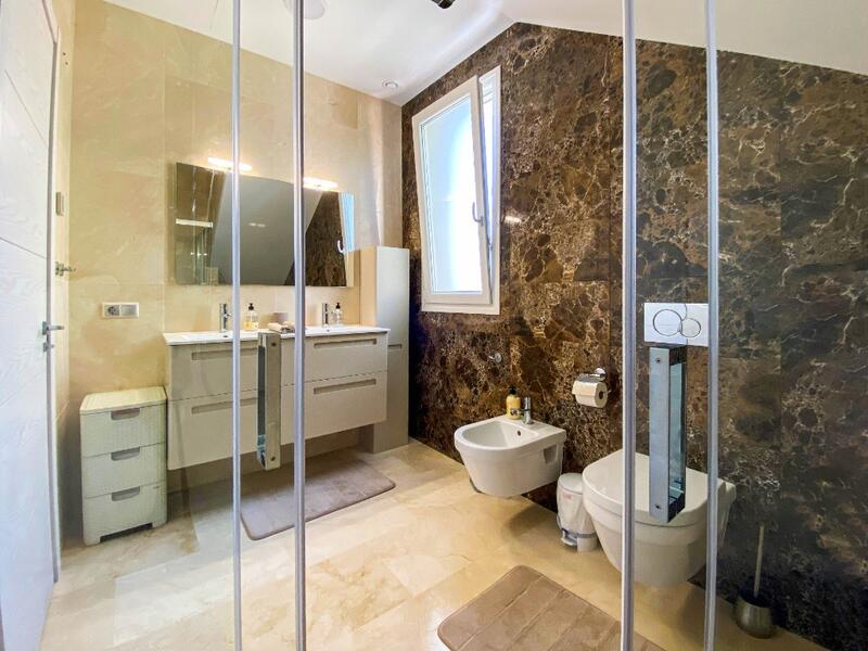 4 bedroom Villa for sale 4 bedroom Villa for sale