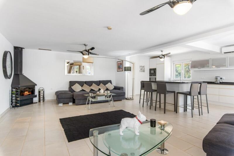 4 bedroom Country House for sale 4 bedroom Country House for sale