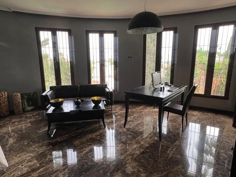 6 bedroom Villa for sale 6 bedroom Villa for sale