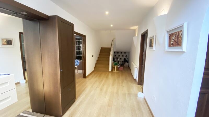 5 soveværelse Villa til salg 5 soveværelse Villa til salg