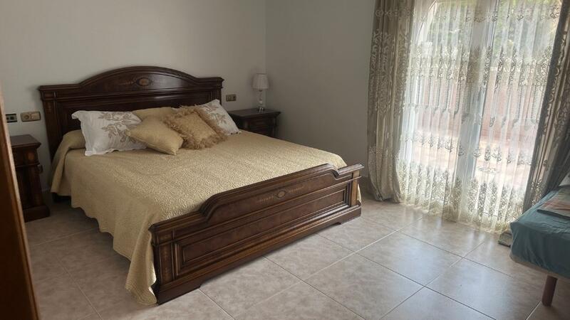 7 bedroom Villa for sale