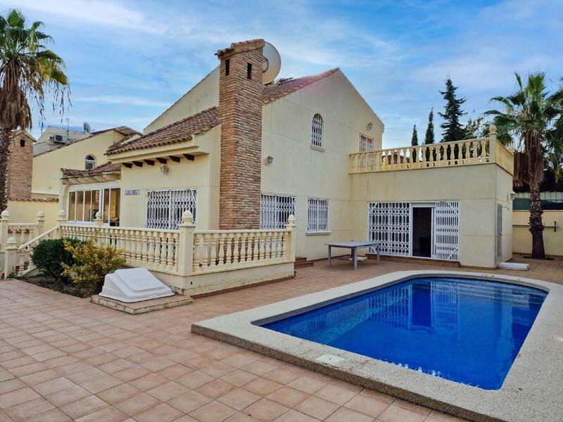 Villa for sale in Playa Flamenca, Alicante