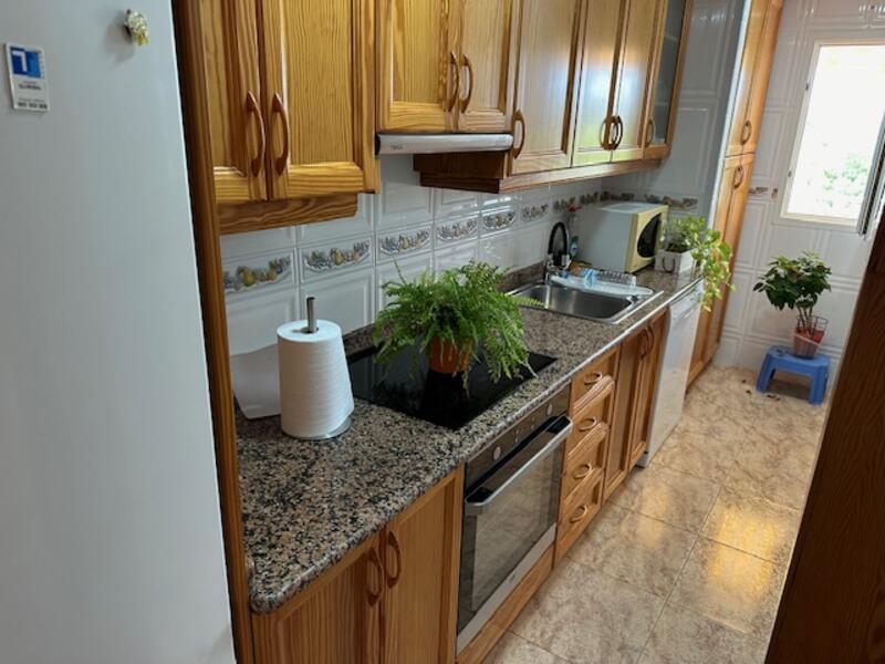 3 slaapkamer Gezinswoning Te koop