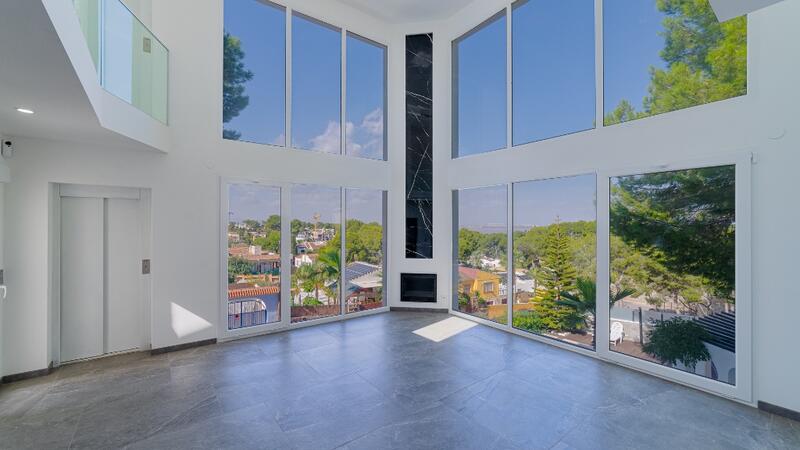 6 chambre Villa à vendre 6 chambre Villa à vendre