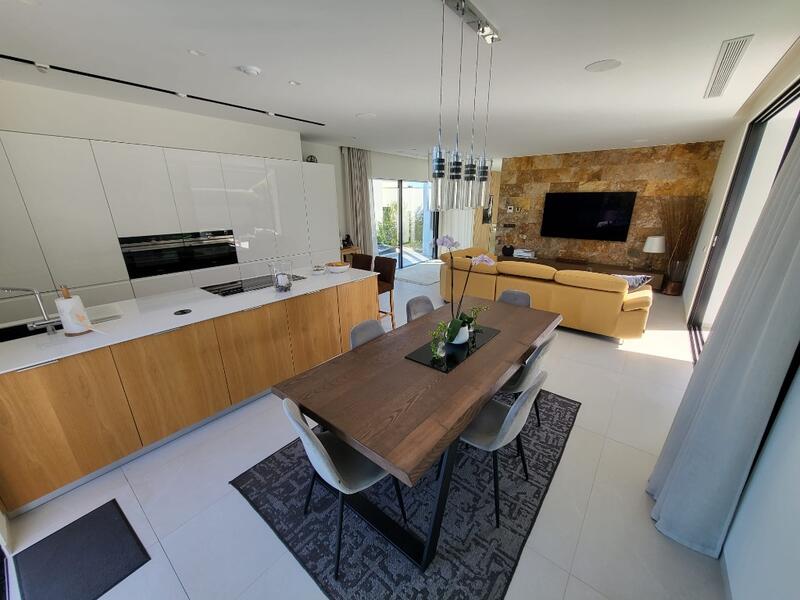 4 bedroom Villa for sale