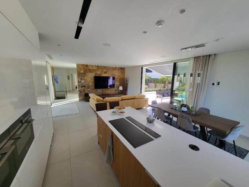 4 bedroom Villa for sale