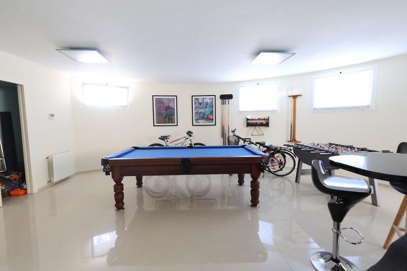 5 chambre Villa à vendre 5 chambre Villa à vendre