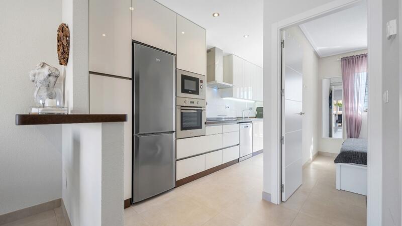 3 Schlafzimmer Stadthaus zu verkaufen