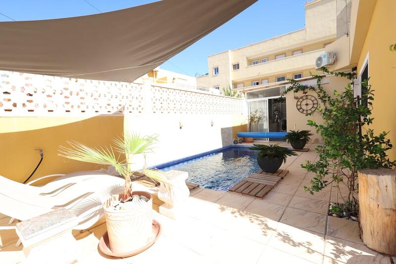 Villa for sale in Cabo Roig, Alicante