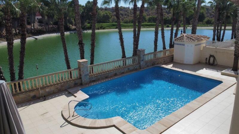 3 спальная комната вилла продается 3 спальная комната вилла продается