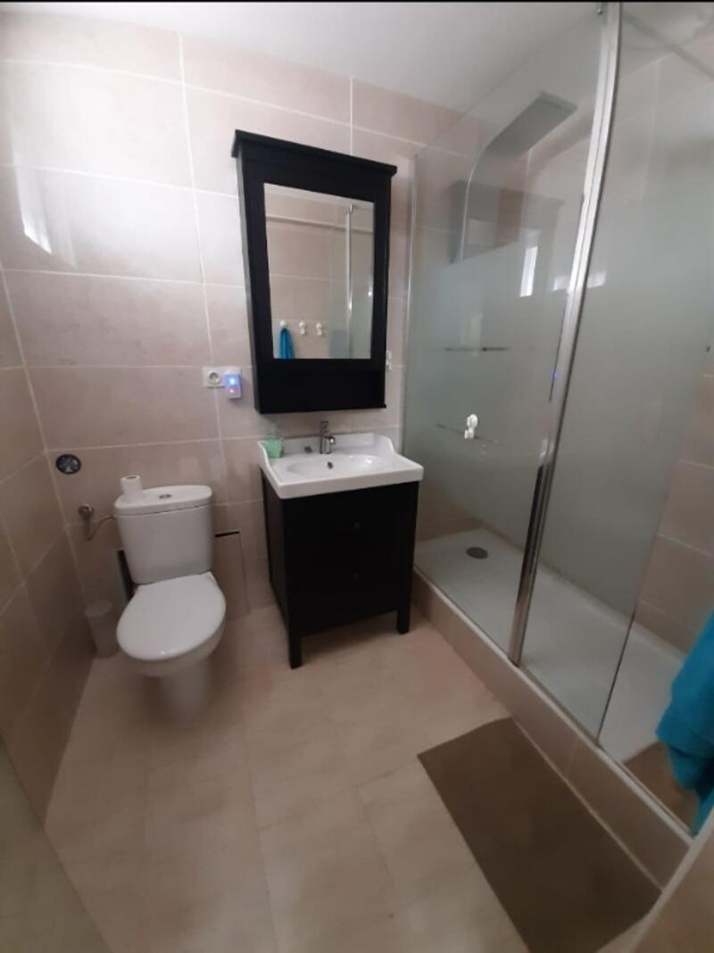 5 bedroom Townhouse for sale