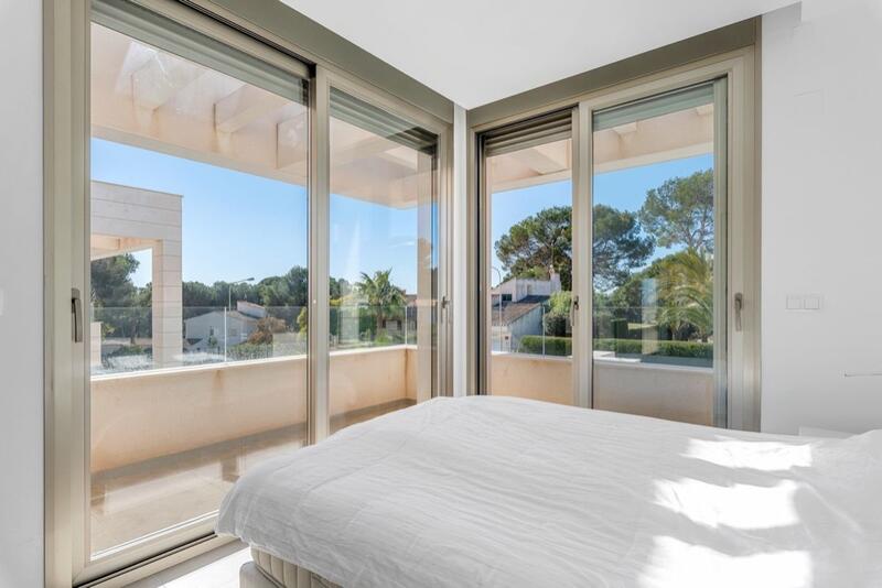 6 bedroom Villa for sale